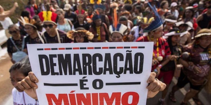 Parlamentares instalam frente em defesa dos direitos indígenas
