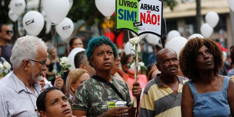 Especialistas defendem espaços de expressão de sentimentos em escolas