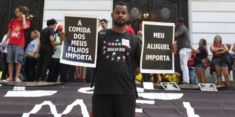 Camelôs fazem ato na Cinelândia pela regularização dos trabalhadores