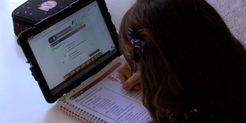 Pesquisa avalia acesso à internet por crianças e adolescentes