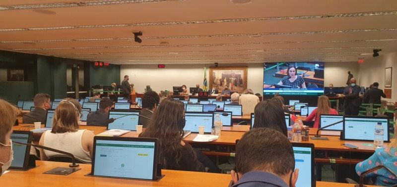 Deputados votam presidências das novas CPIs
