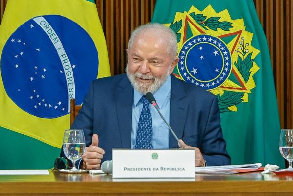 Lula demite irmão de presidente da CPI do MST; veja as mudanças