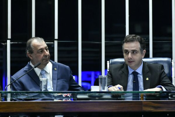 Arcabouço fiscal irá à Comissão de Assuntos Econômicos; relator é Omar Aziz
