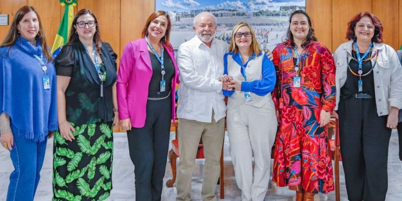 Lula exalta maioria de mulheres na direção da Caixa