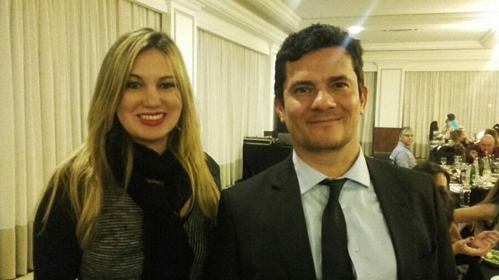 Juíza que afastou presidente da Apex prestou homenagem a Sérgio Moro