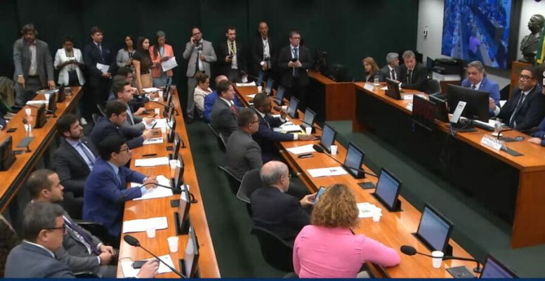 CPI das apostas faz moção de repúdio ao racismo contra Vinícius Jr