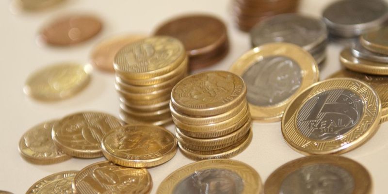 Previsão de inflação do mercado financeiro cai para 5,71% este ano