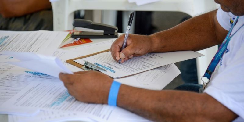 Número de trabalhadores com mais de 50 anos dobra no país