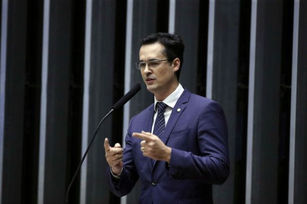 Deltan Dallagnol é cassado pelo TSE
