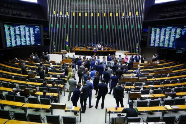 Urgência do arcabouço fiscal será votada nesta quarta-feira
