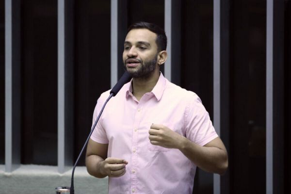 DF se une para evitar perda bilionária de verba com arcabouço fiscal