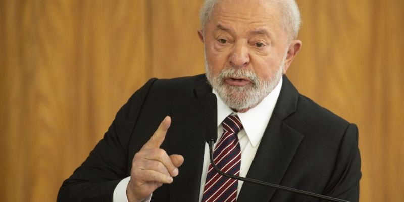 Lula se reúne com presidentes sul-americanos em Brasília