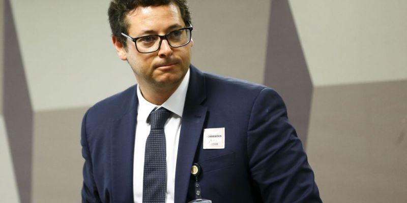 Advogado de Bolsonaro vai à PF para ter acesso aos autos de operação