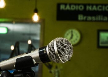 Rádio Nacional de Brasília completa 65 anos com programação especial