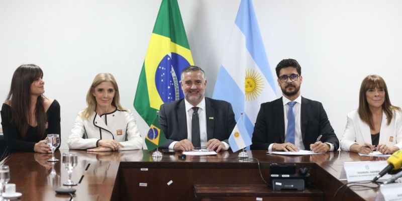 EBC assina protocolos com empresas de comunicação pública argentinas