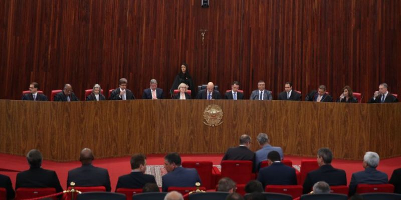 TSE empossa dois ministros indicados por Lula