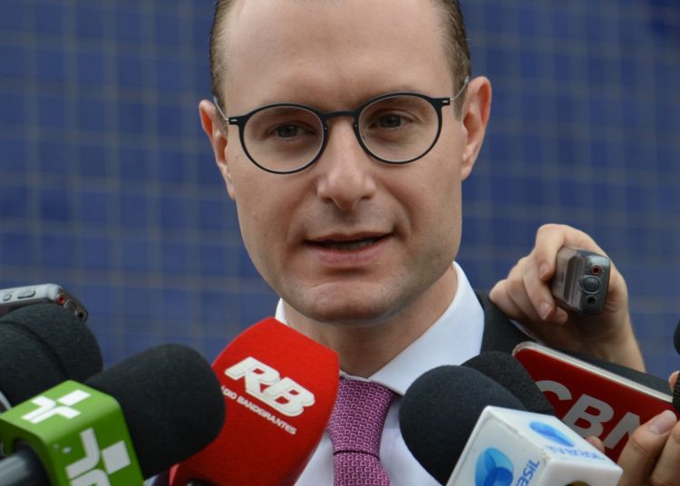 Pacheco confirma indicação de Cristiano Zanin para o STF