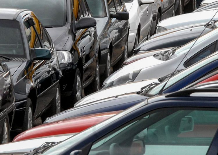 Governo destinará mais R$ 300 milhões em incentivos para carro popular