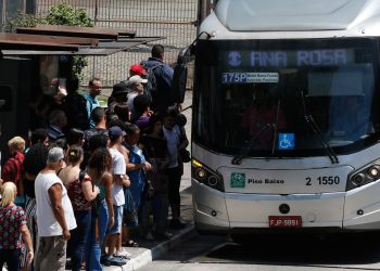Transporte teve menos reajustes, mas gargalos continuam após 2013