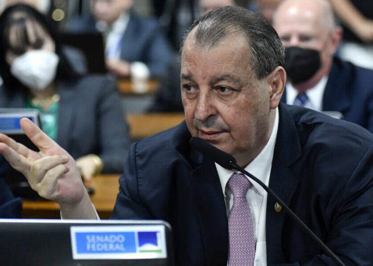 Senadores tentam acordo com Lira para alterar arcabouço fiscal