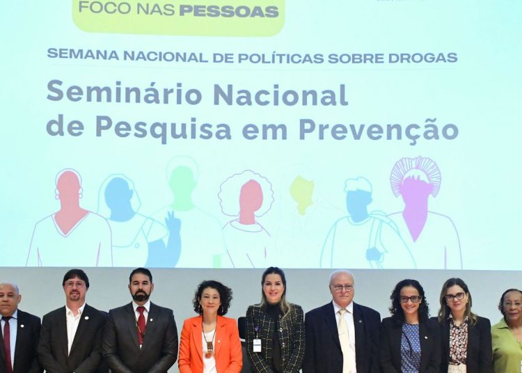 Governo retoma política humanizada de prevenção a drogas