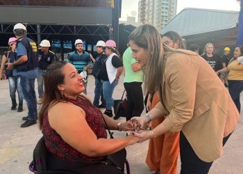 Carol Gomes fiscalizou e contribuiu com o trabalho de acessibilidade no Maior São João do Mundo