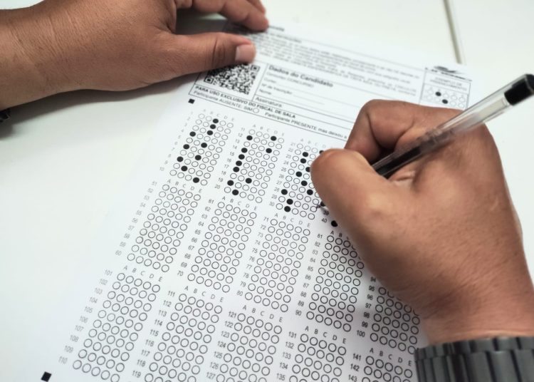 Quatro prefeituras paraibanas inscrevem para concursos públicos com salários até R$ 15 mil