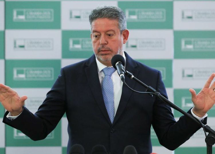 Lula e Lira mostram que o fim do mundo não existe