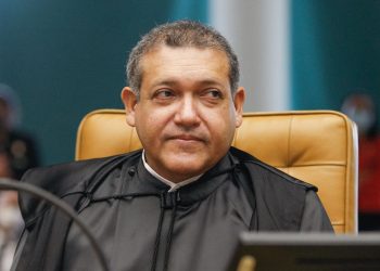 Nunes Marques vota contra condenação de Bolsonaro no TSE