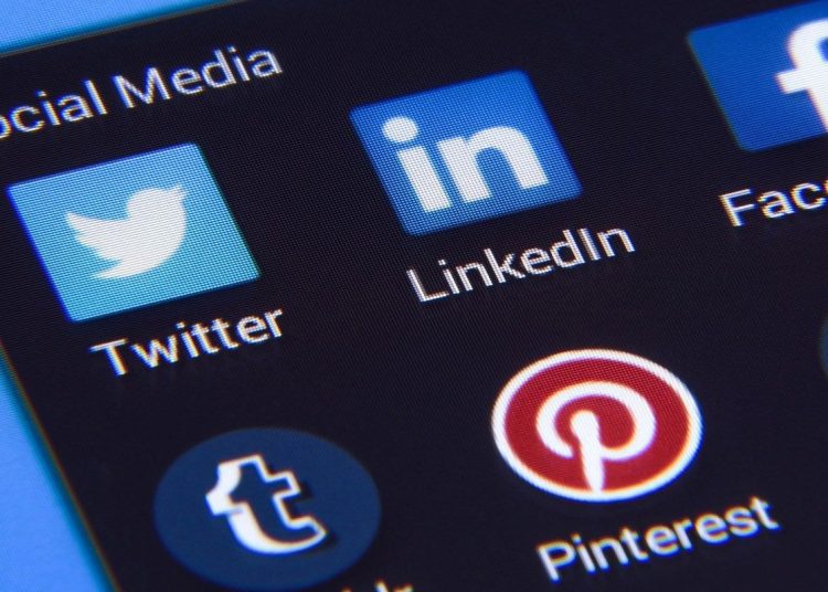 Moraes volta a defender regulação de redes em evento