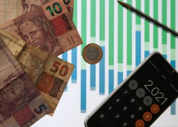 Contas públicas têm déficit de R$ 50,172 bilhões em maio