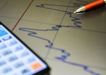 BC aumenta projeção de crescimento do PIB de 1,2% para 2%