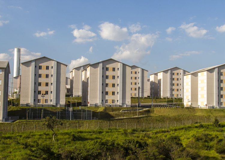 Prévia da inflação oficial fica em 0,04% em junho, diz IBGE 