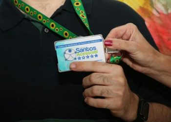 Congresso aprova desenho de girassol como símbolo de pessoa com deficiência oculta