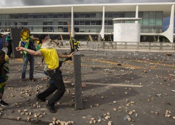 PF faz buscas por “possível financiador” de atos em 8 de janeiro 