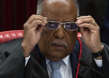 TSE inicia segundo dia de julgamento de ação contra Bolsonaro