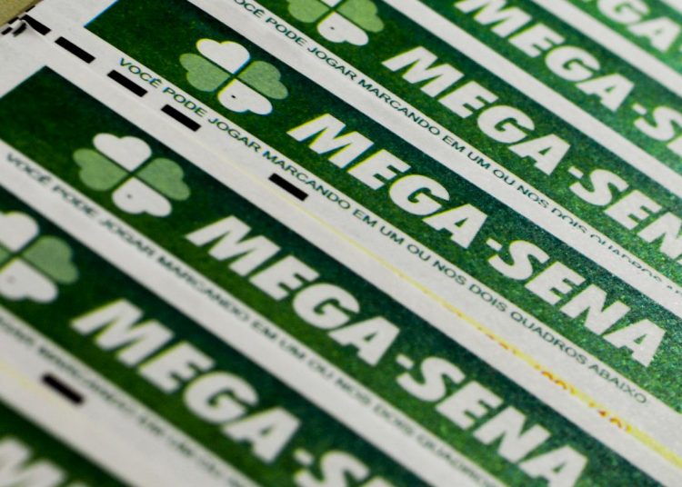 Mega-Sena pode pagar prêmio de R$ 51 milhões