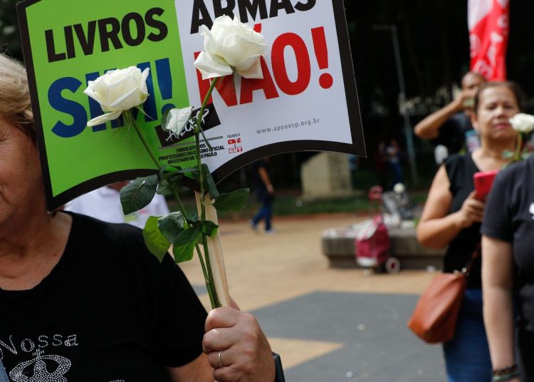 E-book traz sugestões para prevenir atentados violentos nas escolas