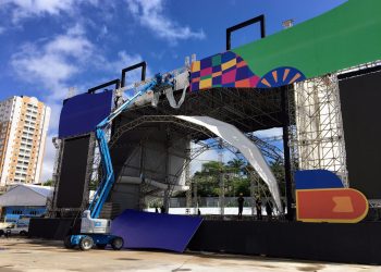 Confira os horários dos shows desta quinta no Parque do Povo