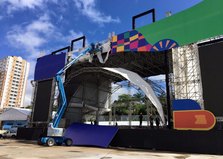 Confira os horários dos shows desta quinta no Parque do Povo
