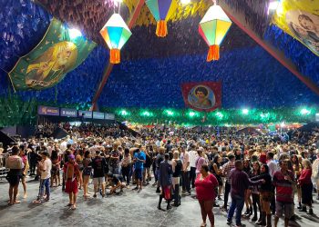 Confira a programação do Parque do Povo nesta segunda-feira