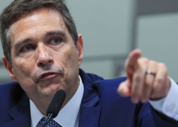 Inflação deve ser negativa em junho e voltar a subir