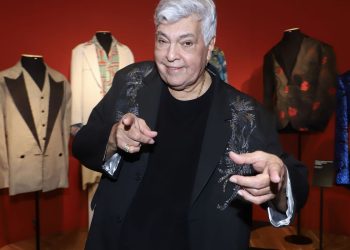Exposição celebra os mais de 50 anos de carreira de Sidney Magal