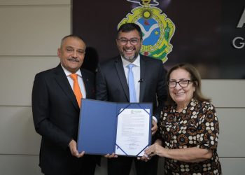 Judiciário e Executivo assinam acordo para avançar na regularização fundiária no AM