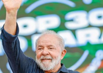 Lula diz que questão ambiental deve passar por dignidade da população