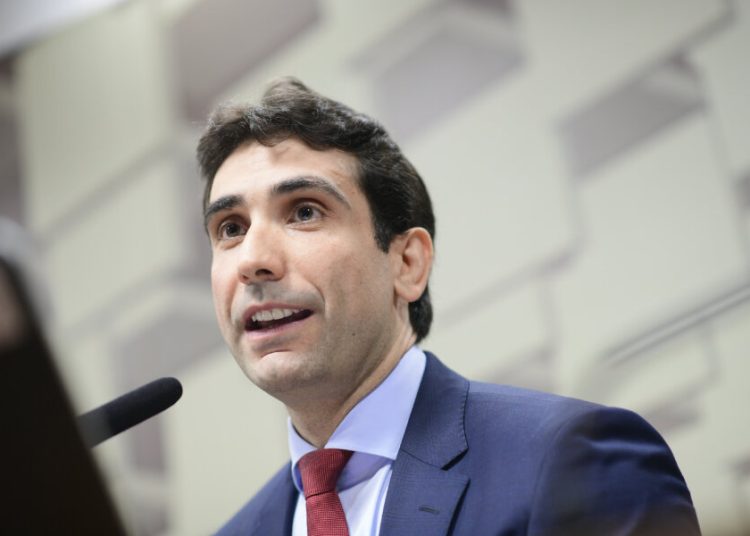 Para Galípolo, “crédito é renda disponível à população”