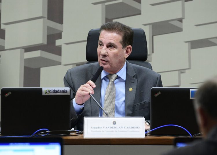 PL do Carf fica para agosto e deve ter “debate acalorado” no Senado