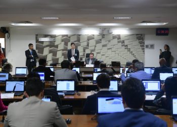 Reforma tributária só deve ser votada em outubro no Senado