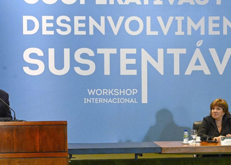 Alckmin defende fortalecimento do cooperativismo no país