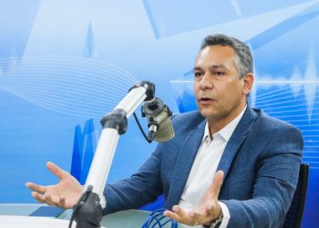 Prefeito de Santa Rita anuncia pagamento da primeira parcela do 13° dos servidores